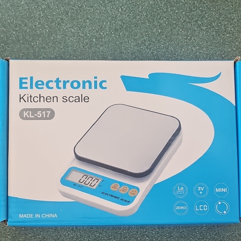 NIB Electronic Kitchen Scale with LCD Display